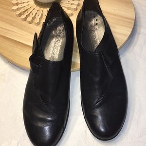 Black, Velcro Walking Shoes ~MEPHISTO